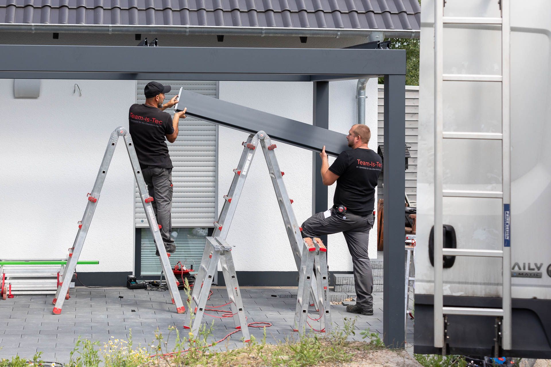 Terrassenüberdachung aus Aluminium von Team is Tec
